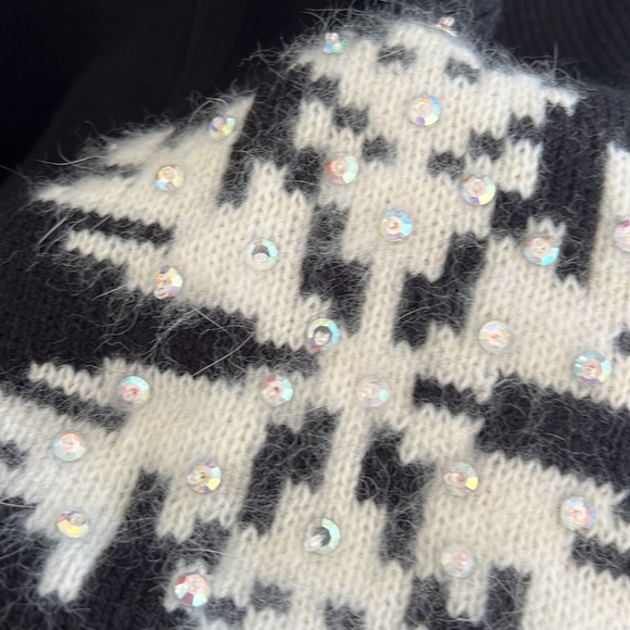 Handmade Sweater with angora and crystals Snowflakes - Picture 7 of 7